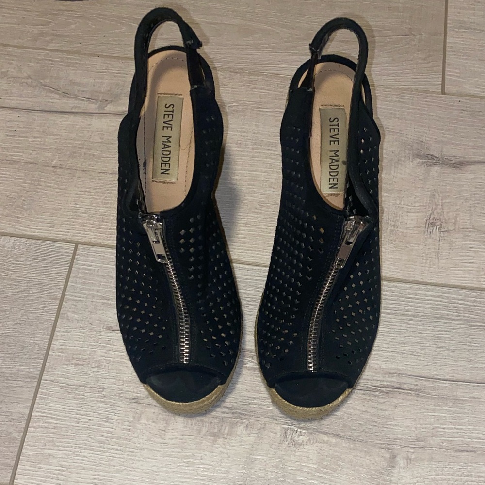 Steve Madden Black Mesh Wedges - Size 7 - Chic Cork Platforms & Zip Detail